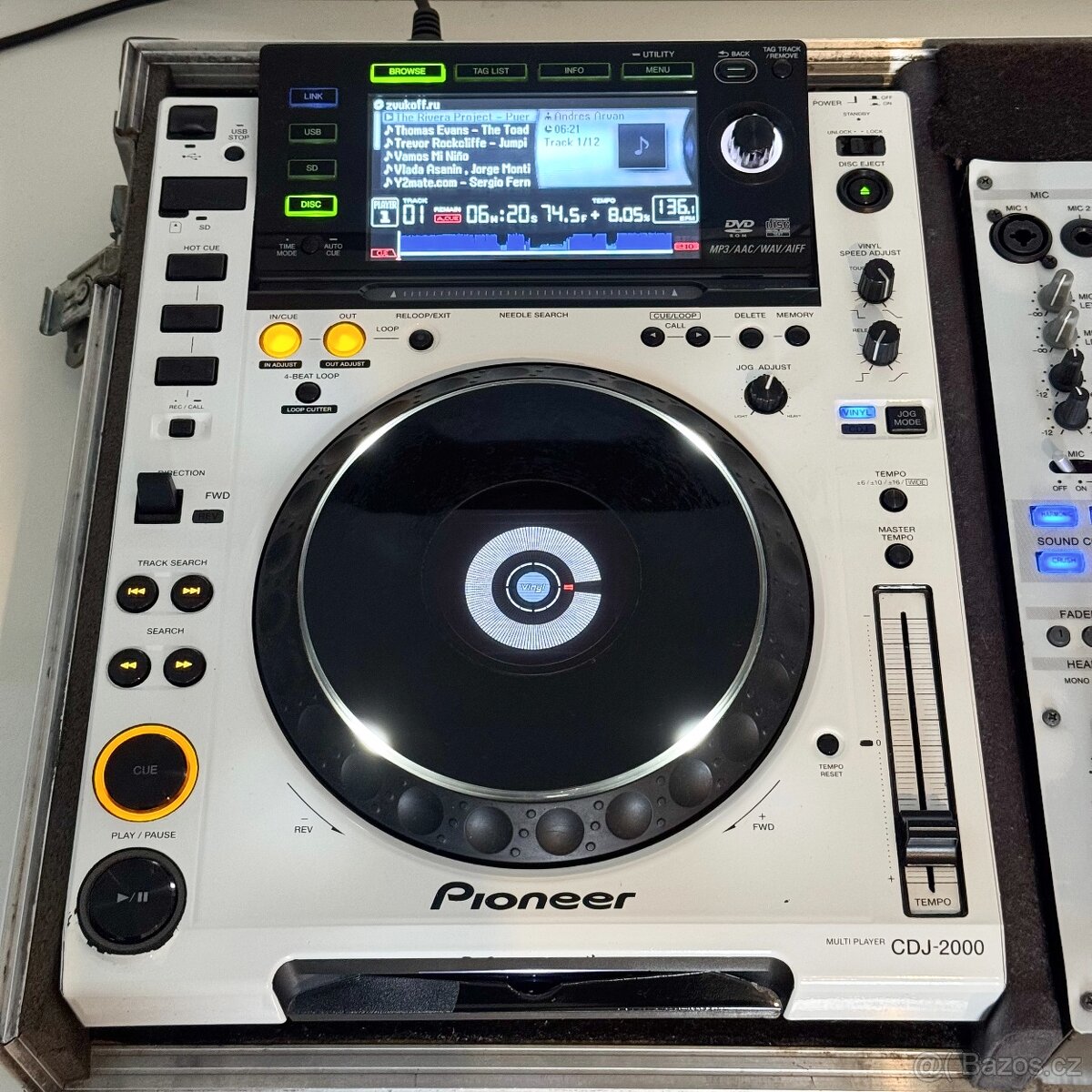 Pioneer CDJ-2000 + DJM-800 - 4