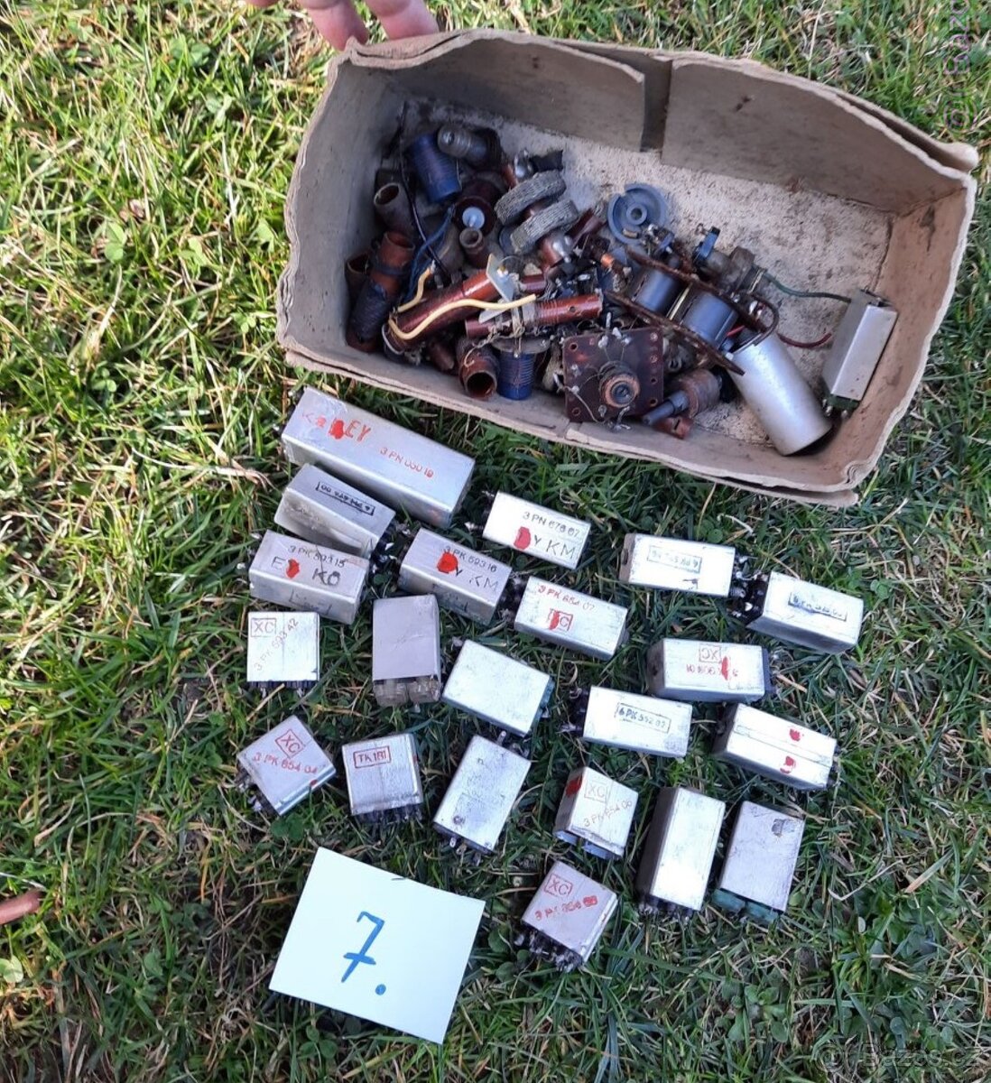 Elektrosoučástky mix - 4