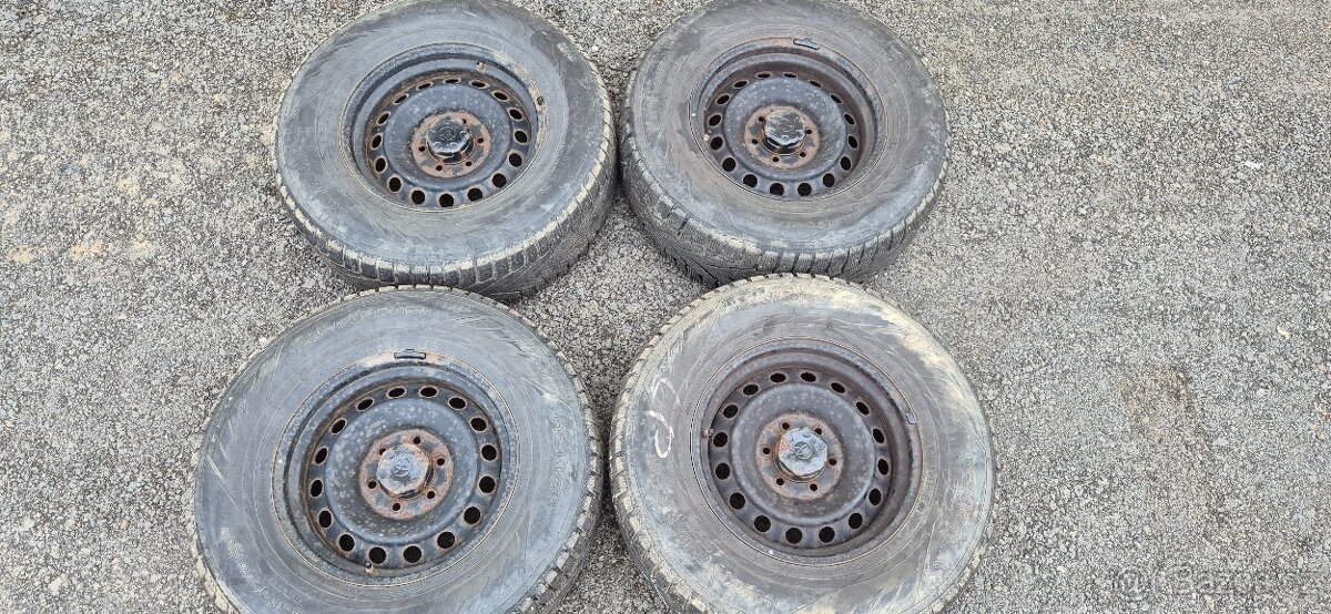 Plechové kola Toyota FJ Cruiser zimní 265/70r17 Nokian TPMS - 4