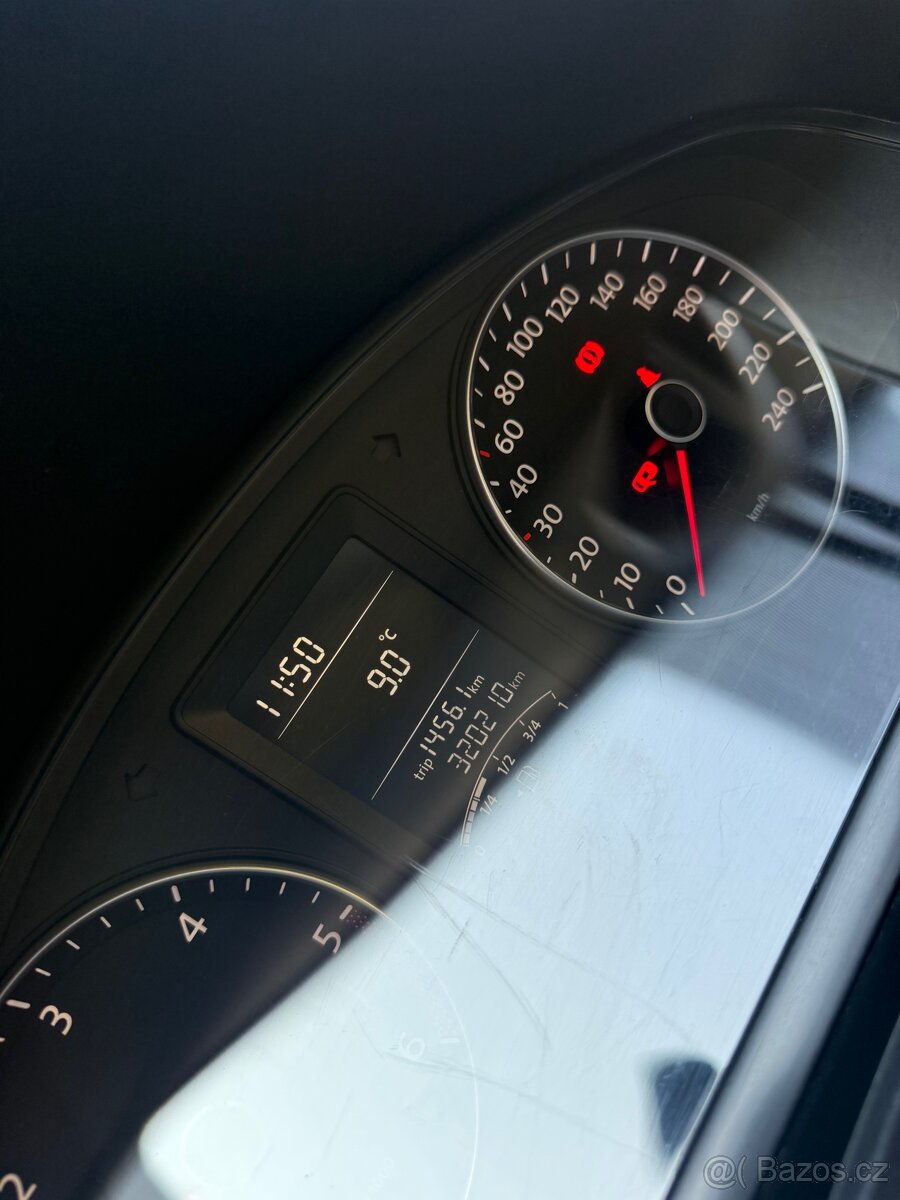 Volkswagen Transportér T5 2,0 103 kw - 4