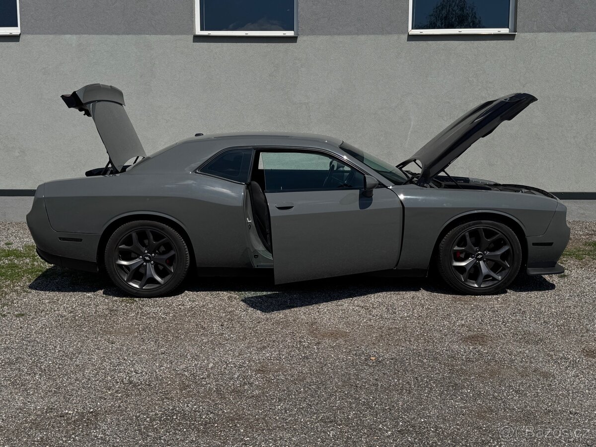 DODGE CHALLENGER - 4