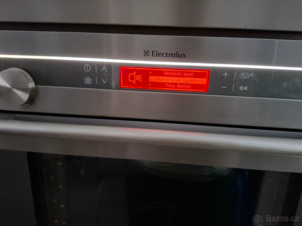 Vestavná parní trouba Electrolux - 4