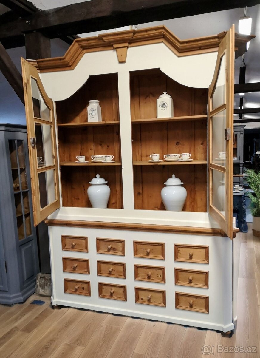 Celomasivní XXL vitrina / skříň Vanilka - 4