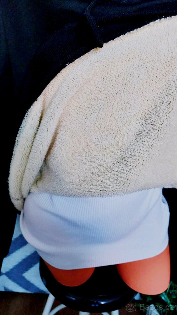 TEPLÁ,KOŽÍŠKEM PODŠITÁ MIKINA - vel. 4XL - 4