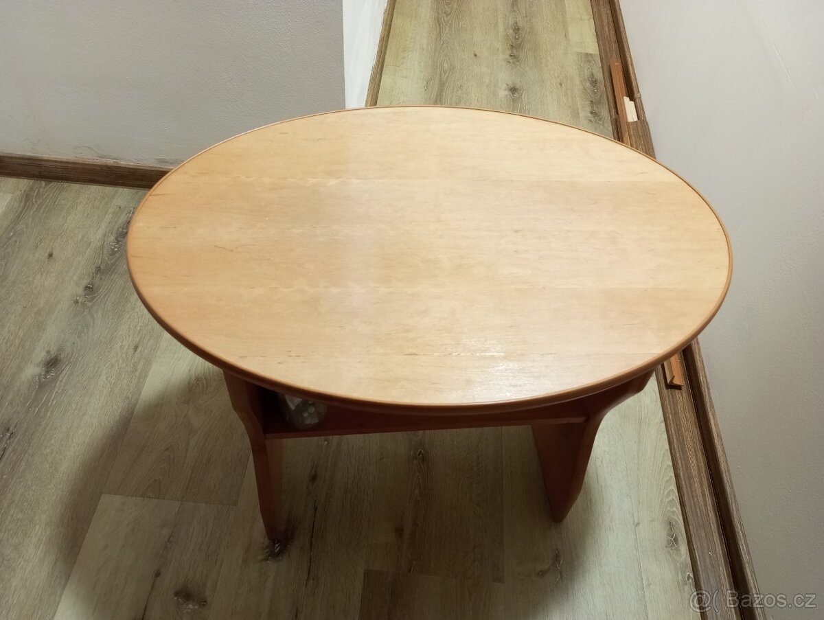 Konferenční stolek - 4