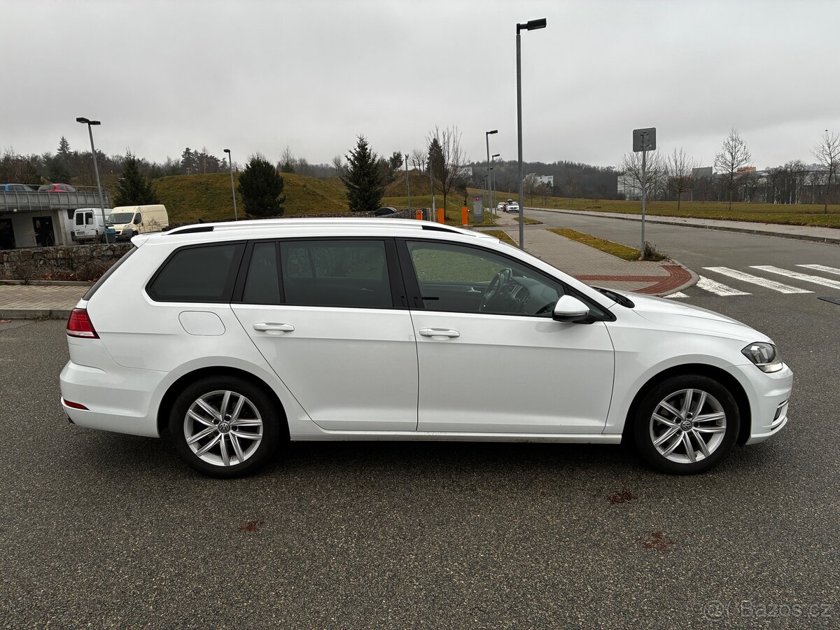 VW Golf VII Combi 2.0 TDI 110kW | FL, TAŽNÉ, CarPlay - 4
