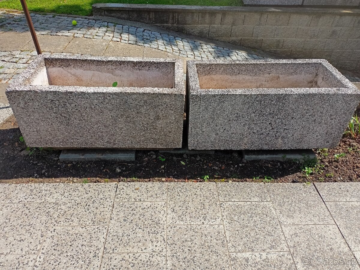 Kamené truhlíky - 4