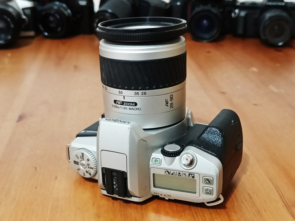 MINOLTA Dynax4 (Minolta AF Zoom 28-80mm) - 2002 - 4