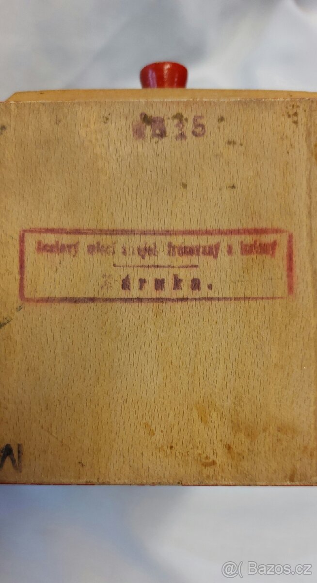 Mlýnek na kávu - 4