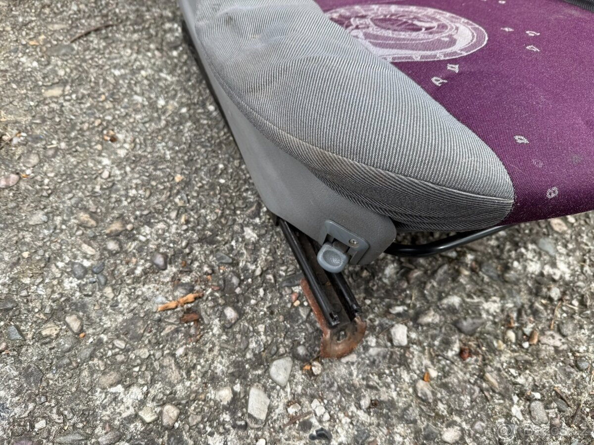 Stavitelné sedačky Škoda Felicia Mystery purple. - 4