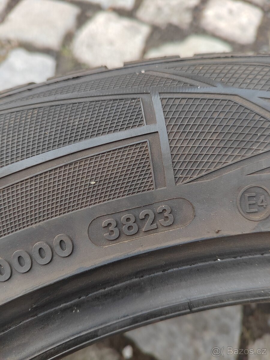 Prodám 2ks zánovní zimních pneu 235/55/17 Vredestein Wintrac - 4