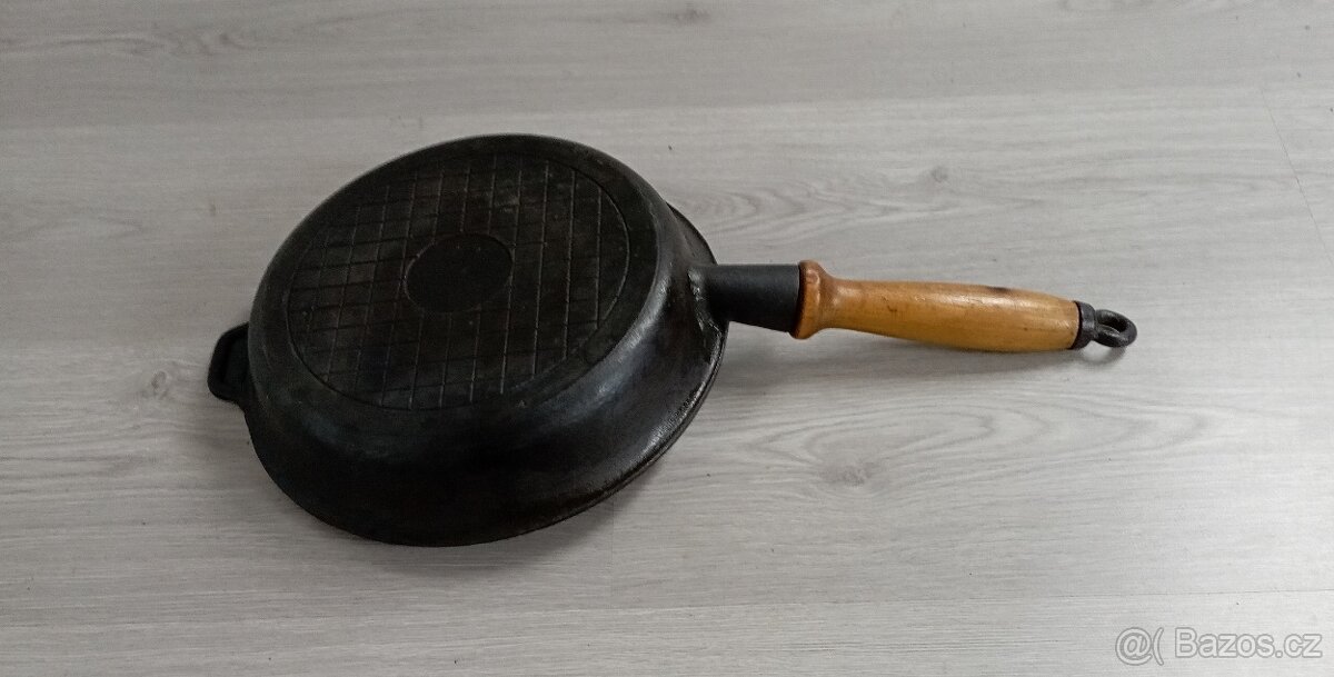 Litinová pánev - 2 kusy - 4