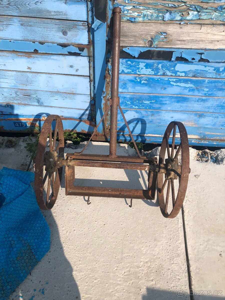 Prodám PF 62 s čtyřtaktním motorem - 4