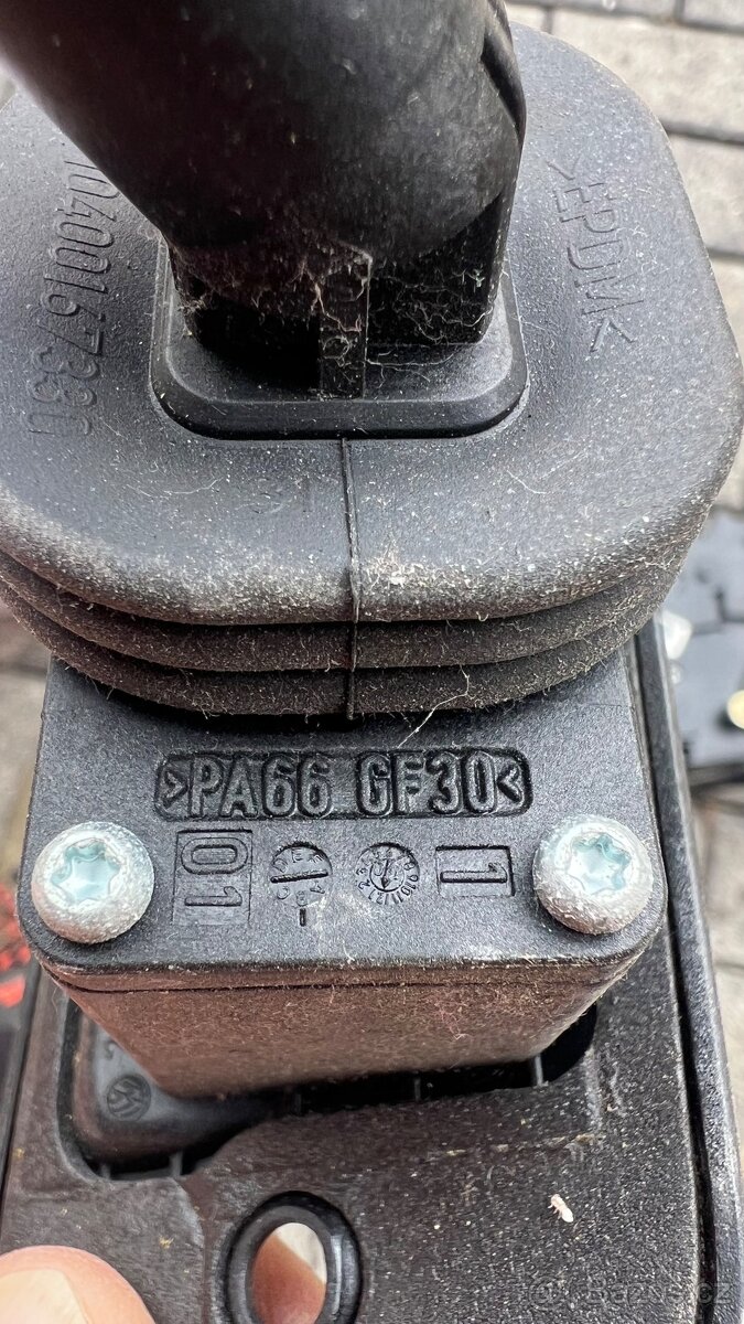 VW Caddy T5 T6 dveřní kontakt - 4