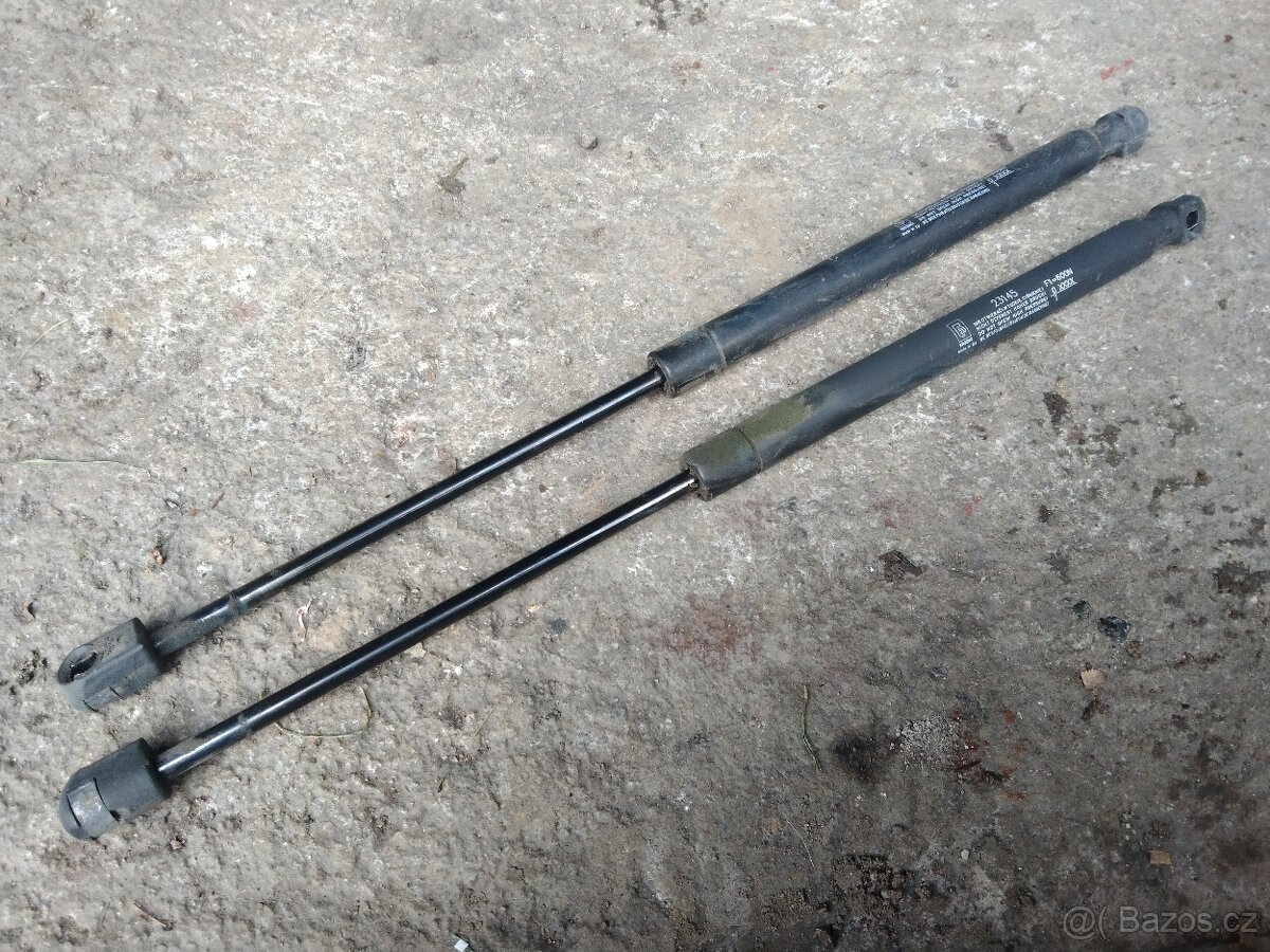 Škoda Fabia 1 - náhradní díly - 4