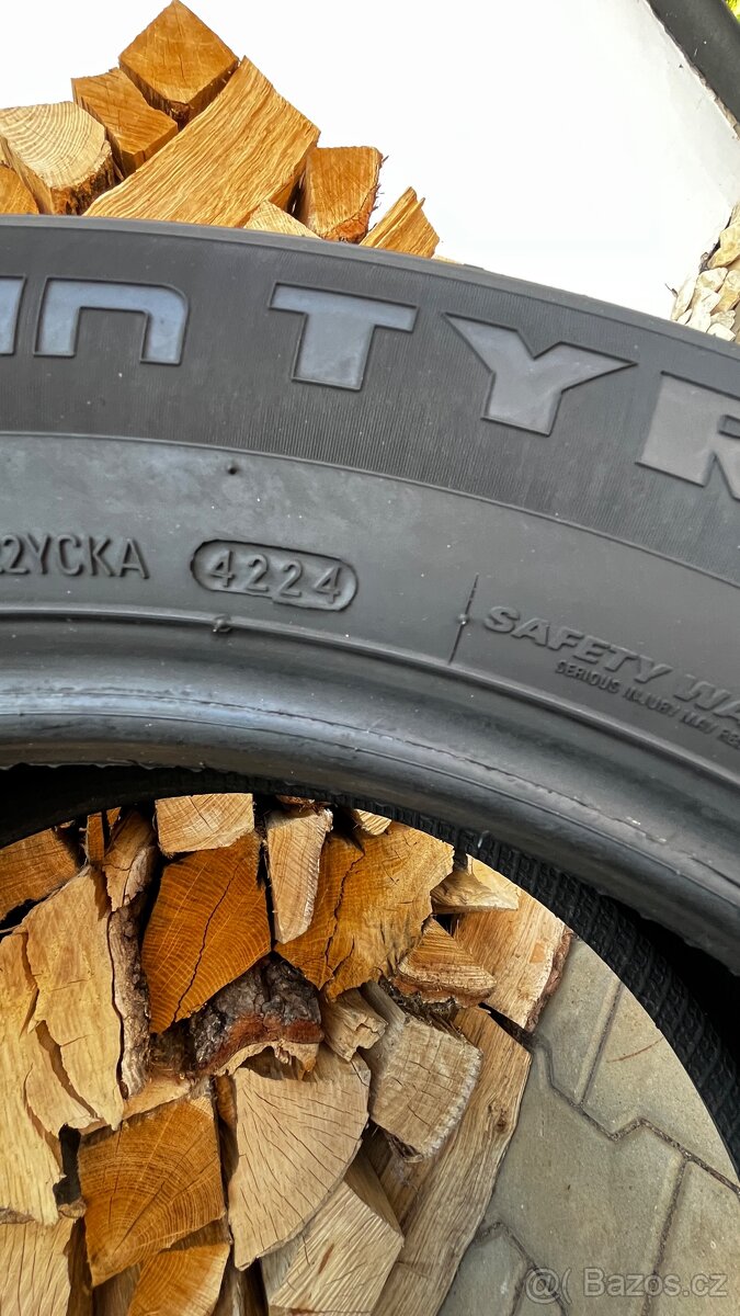 Nokian 225/60 r 18 - 4