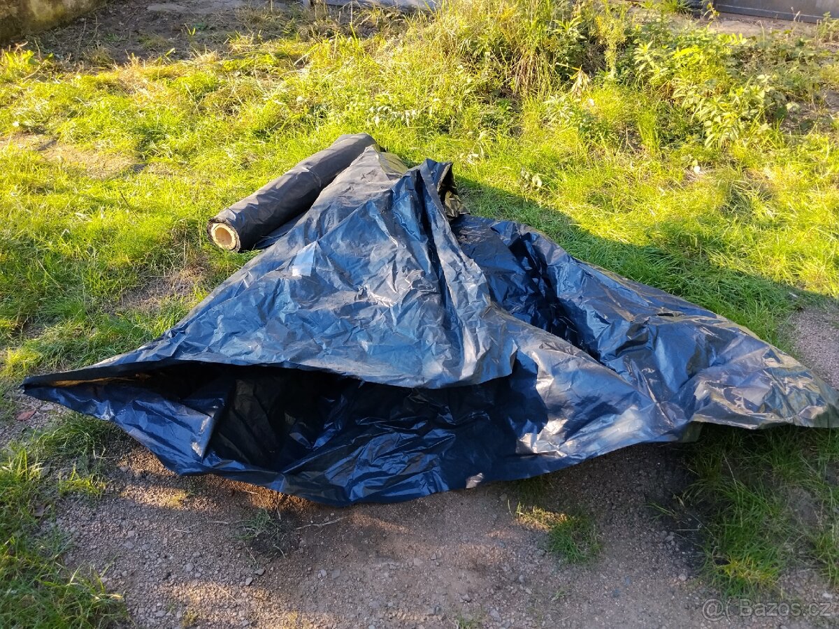 Prodej černé polyetylenové fólie – 130 cm x cca 20 m - 4