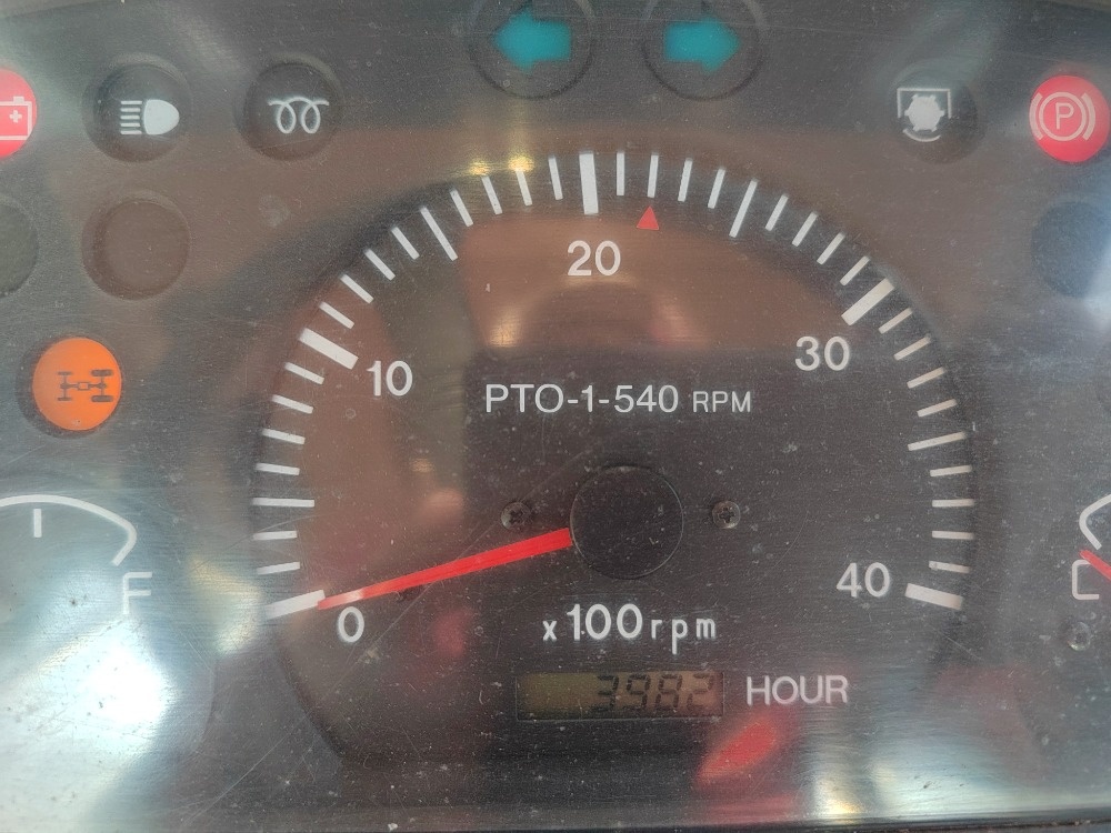 Prodám traktor KIOTI DK901C - 4