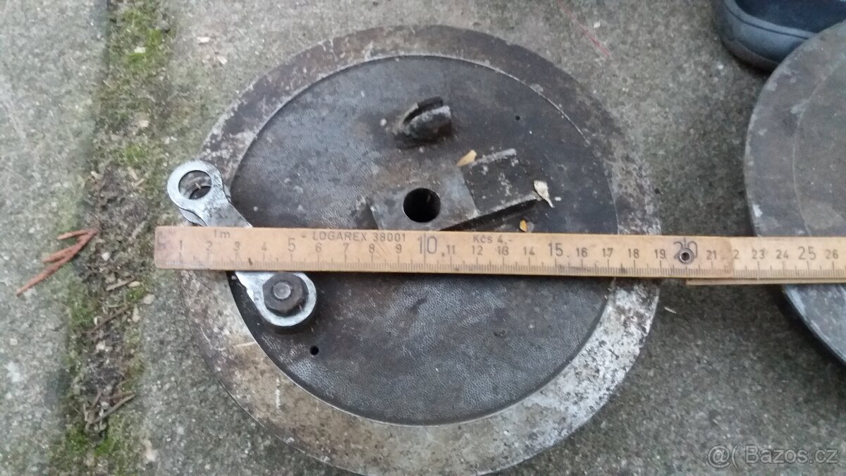 Brzdový štít, brzdové čelisti - 4