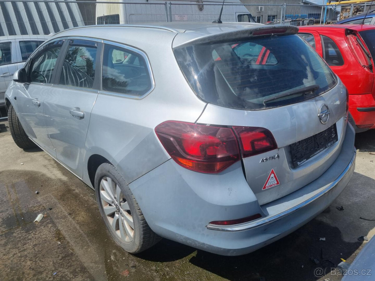 Opel Astra J 1.6 CDTI ( B16DTL ) 81kW r.2016 stříbrná Z176 n - 4