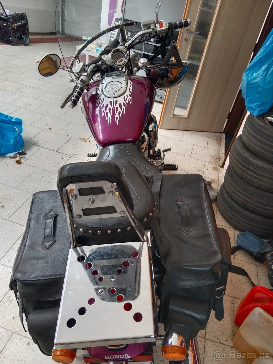 Honda VTX 1800 c - 4