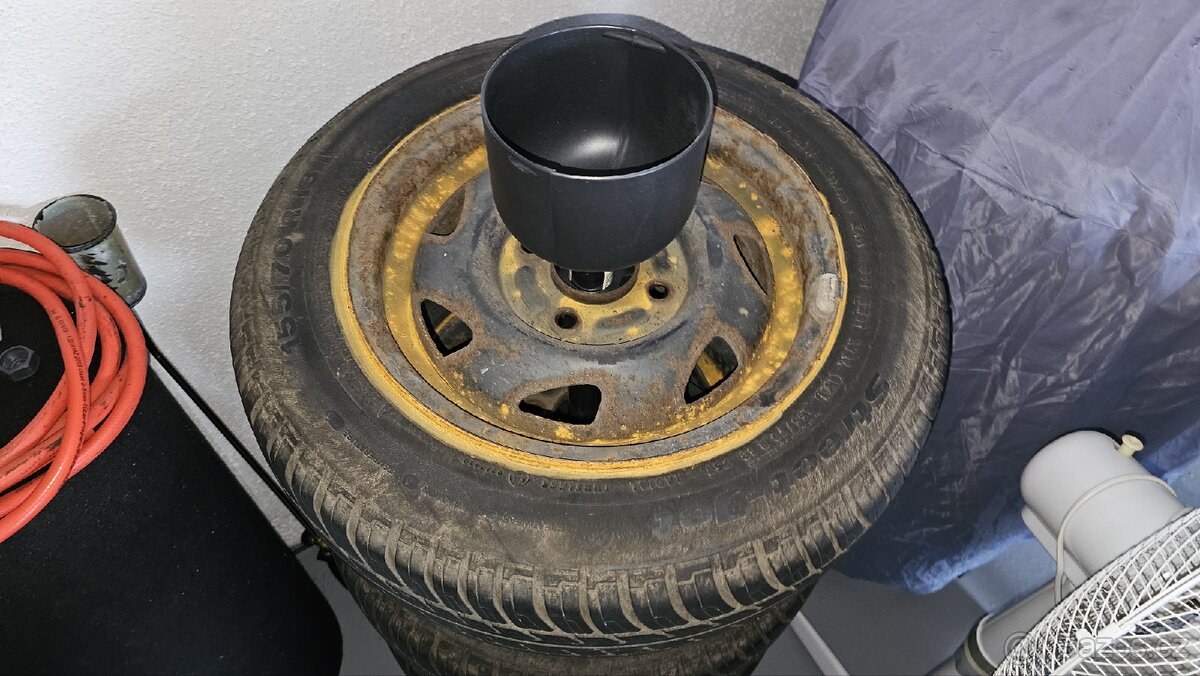 Prodám sadu 4 ks 155/70 R13 75T (ET43,5) - 4