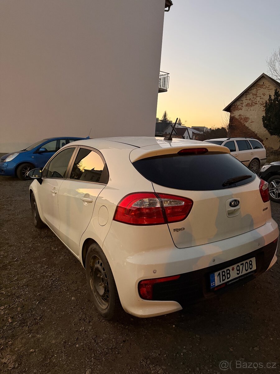 Kia Rio 1.4 - 4