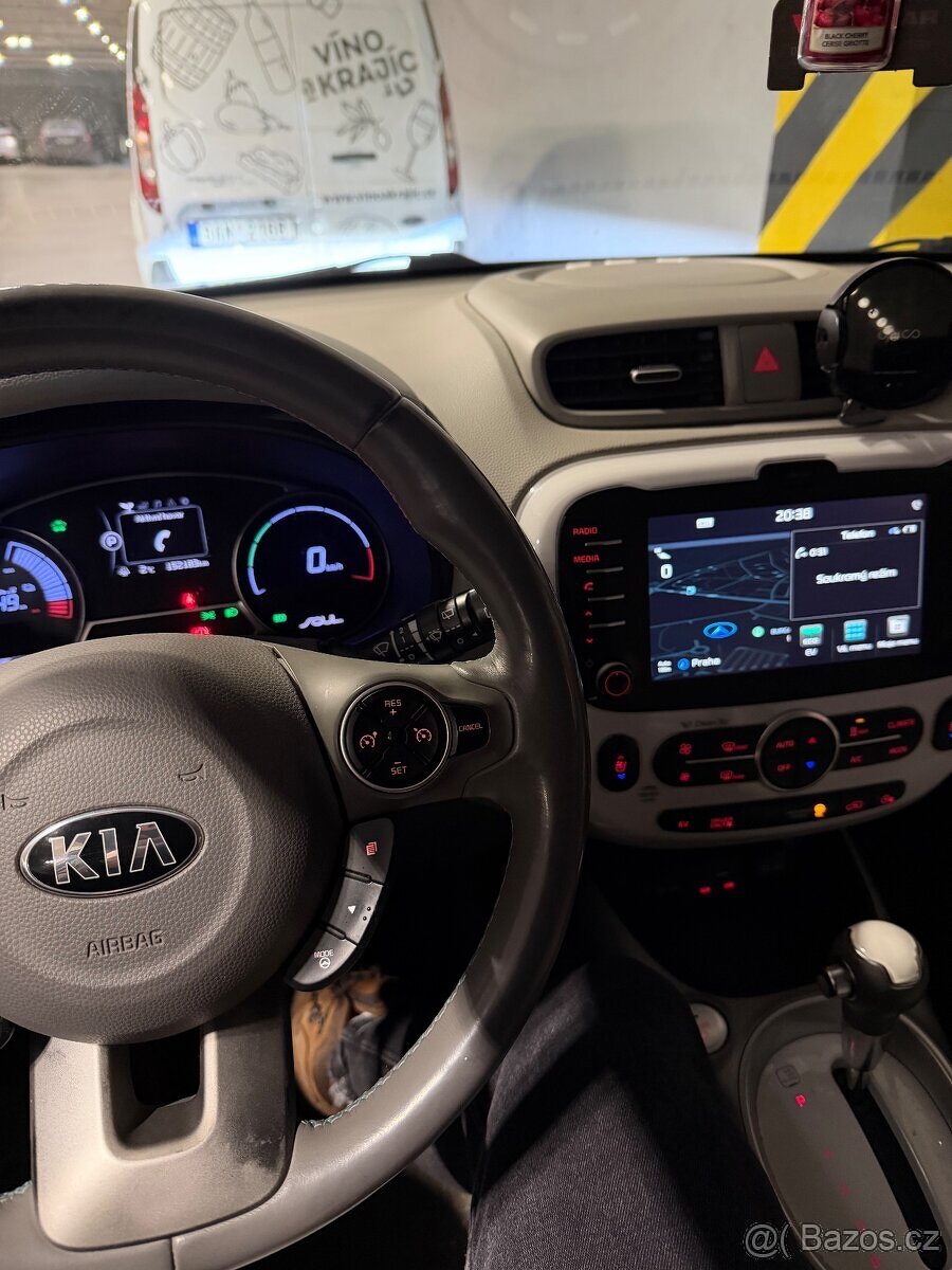 Kia Soul Ev - 4
