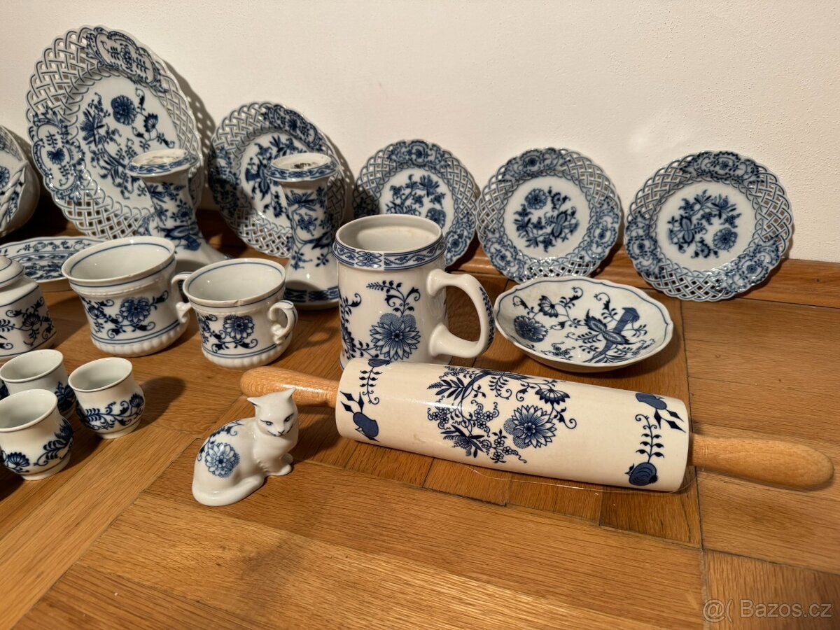 Porcelánová jídelní souprava cibuláky - 4