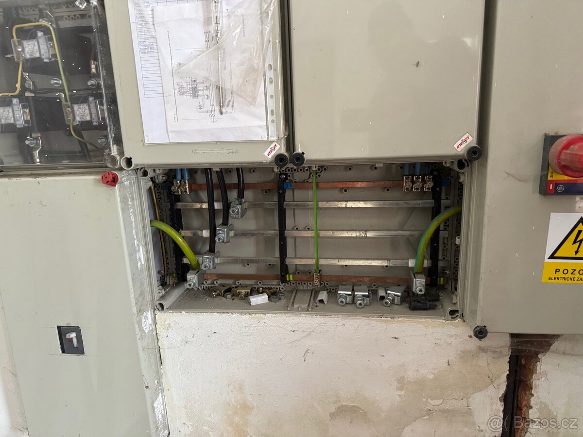 Rozvaděče, vypínače + jističe 380V - 4