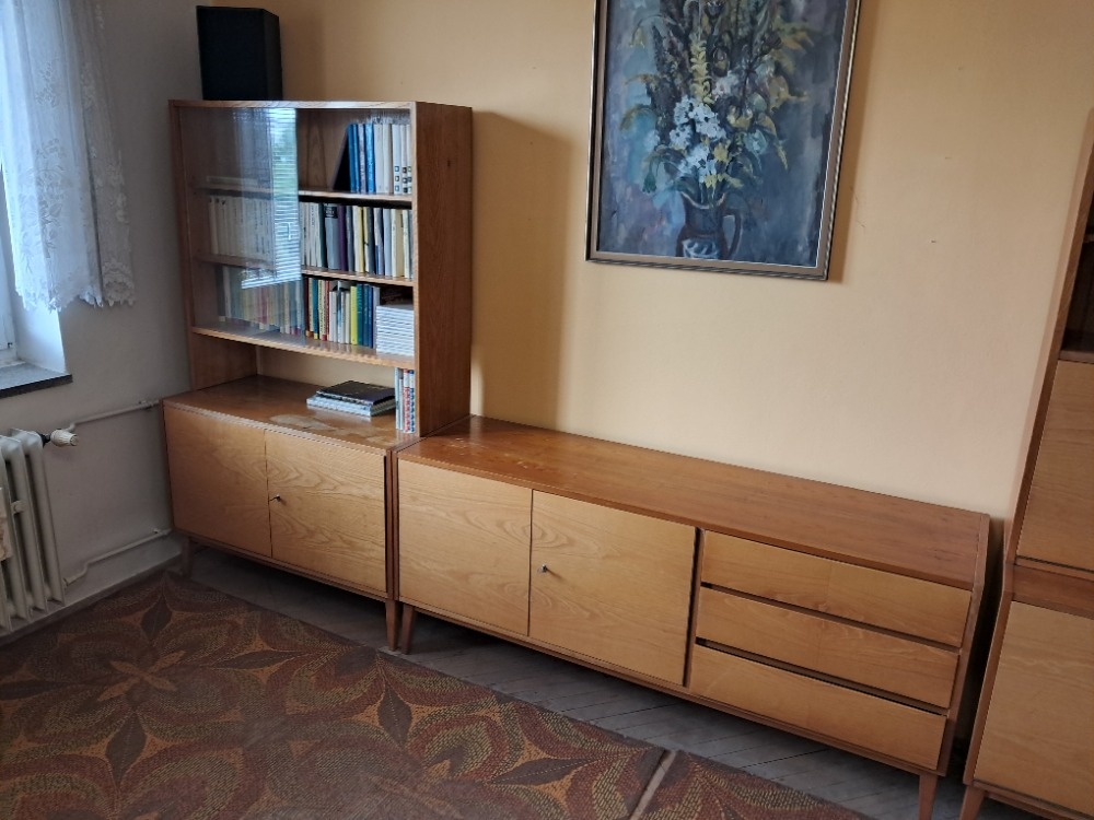 sestava obyvákových skříněk - 4