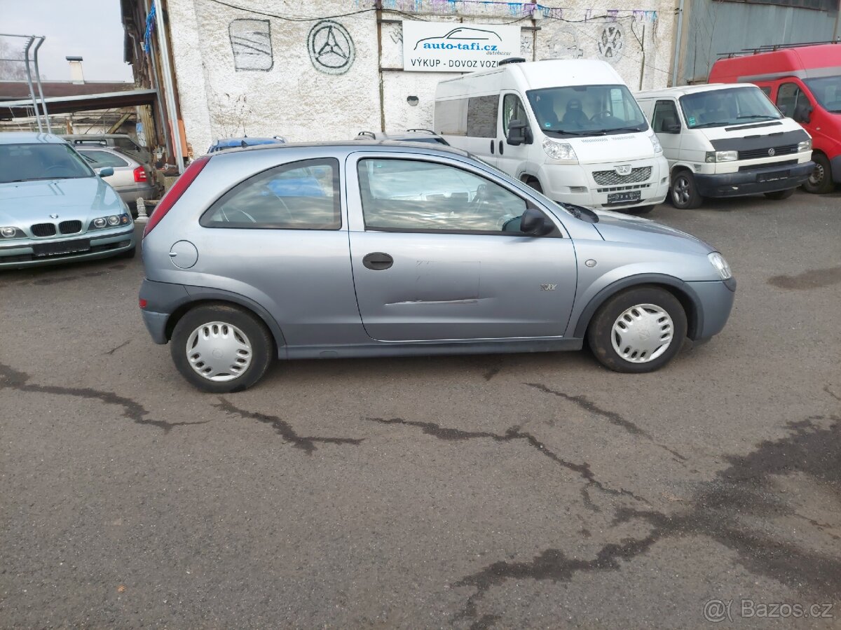 Opel Corsa 1.2i - 4