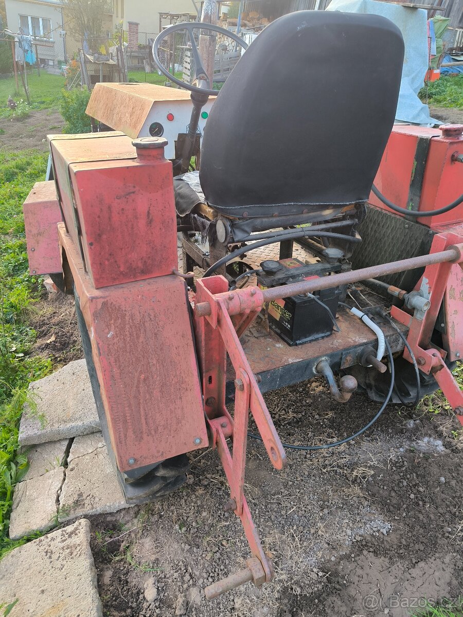 Prodám traktor domácí výroby - 4