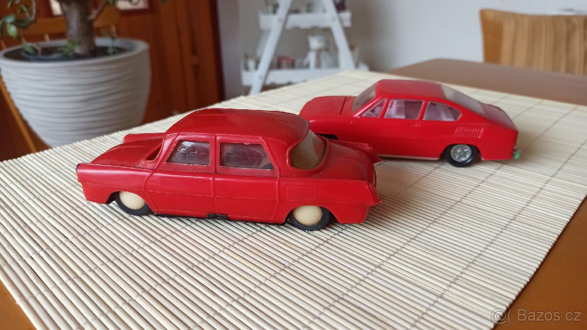 Škodovky staré retro hračky - 4