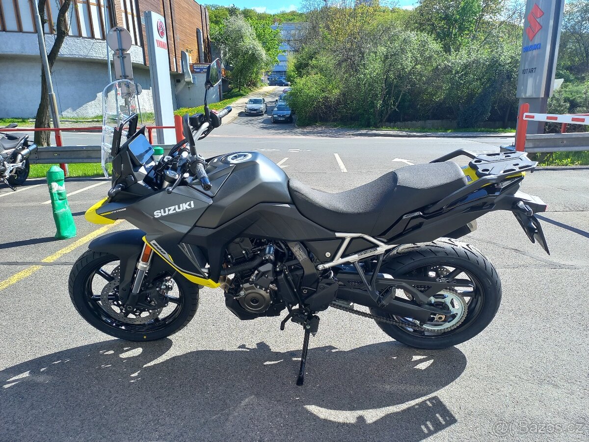 Suzuki V-Strom 800 nový motocykl