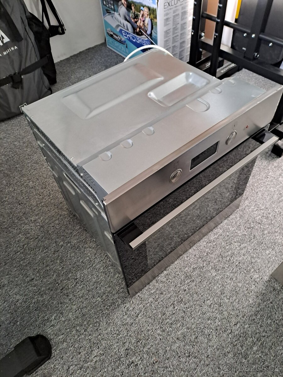 Mikrovlná trouba a trouba vestavná. - 4