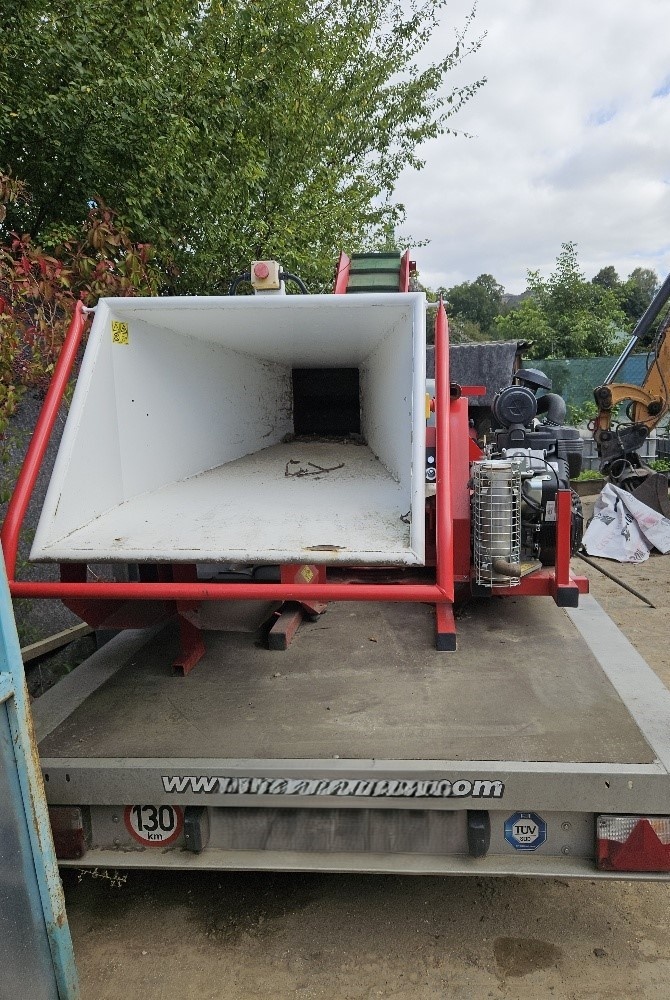 Prodej Štěpkovač URBAN SMH110 37HP - 4