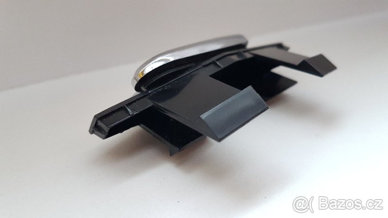 Znak, logo, emblém mřížky chladiče SEAT Leon 1P R - 4