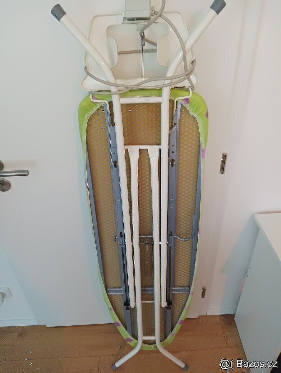 Žehlící prkno se zásuvkou , Kika - 4