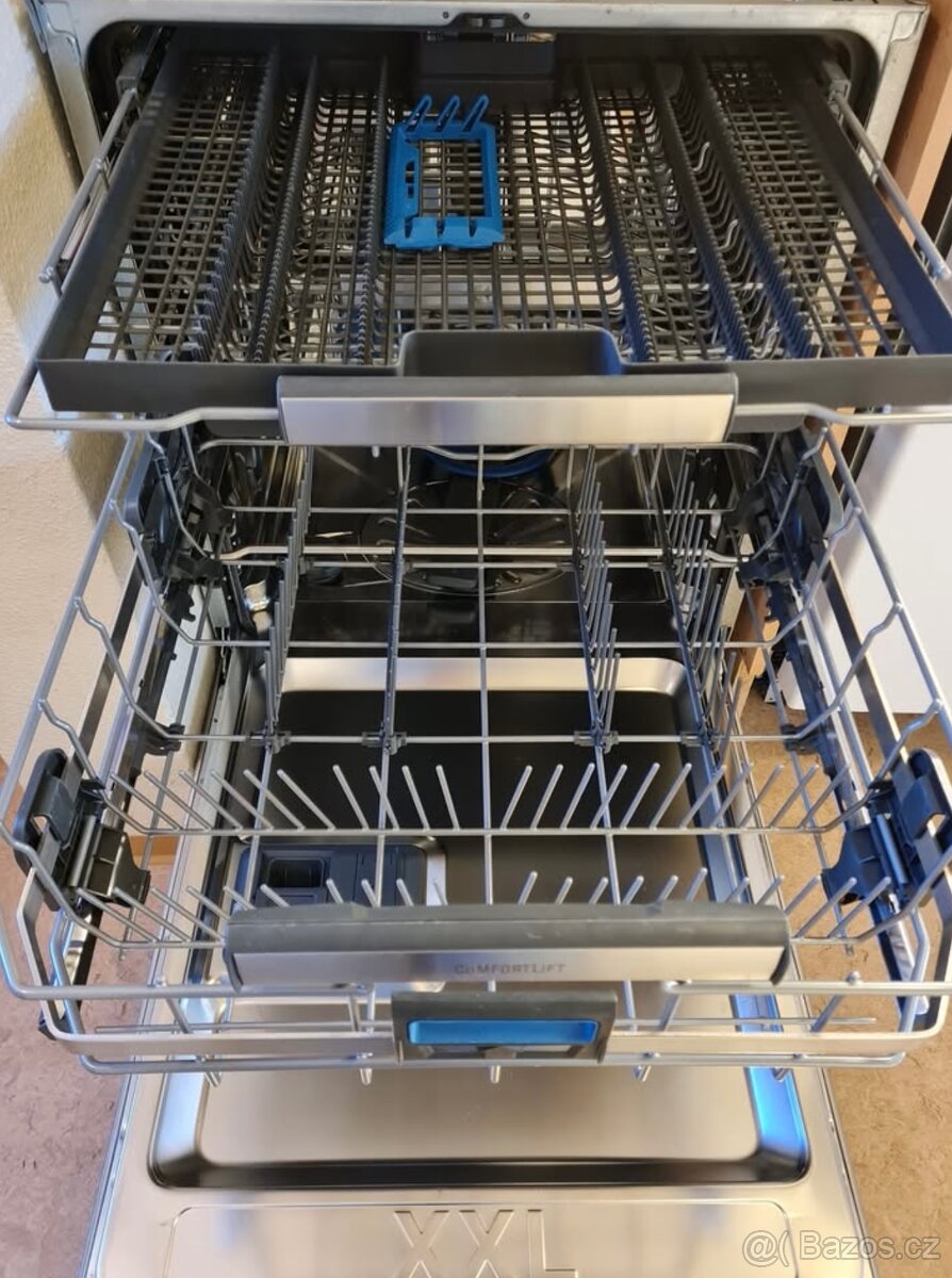 Vestavná myčka electrolux comfortlift - zvedací spodní koš - 4