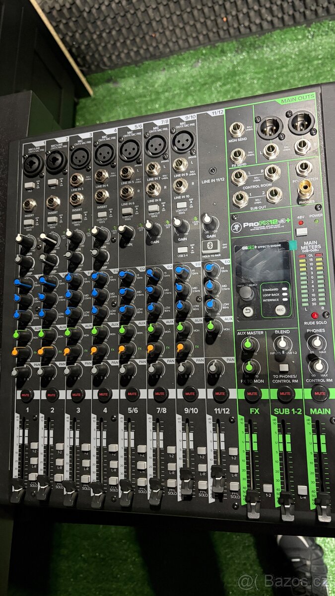 Mackie PROFX12 V3 Analogový mixpult - 4