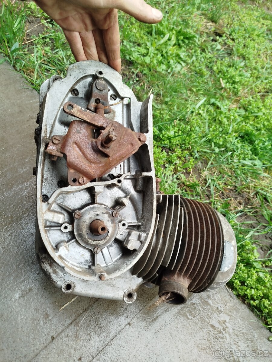 Motor Jawa - ČZ 125/355 - 4