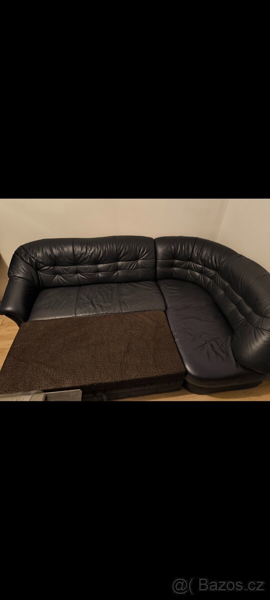 Kožená tmavě modrá sedačka - 4