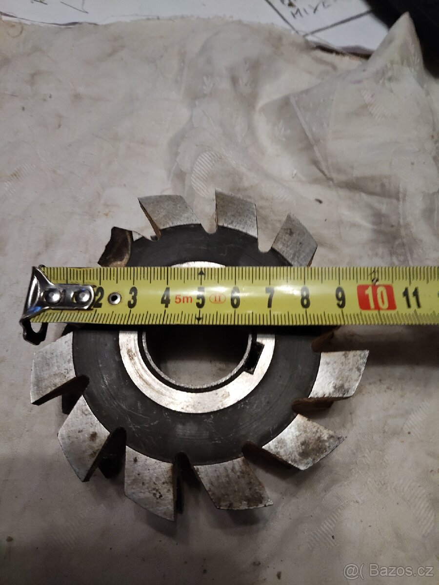 Radiusová frézovací hlava na spodní frézu - 4