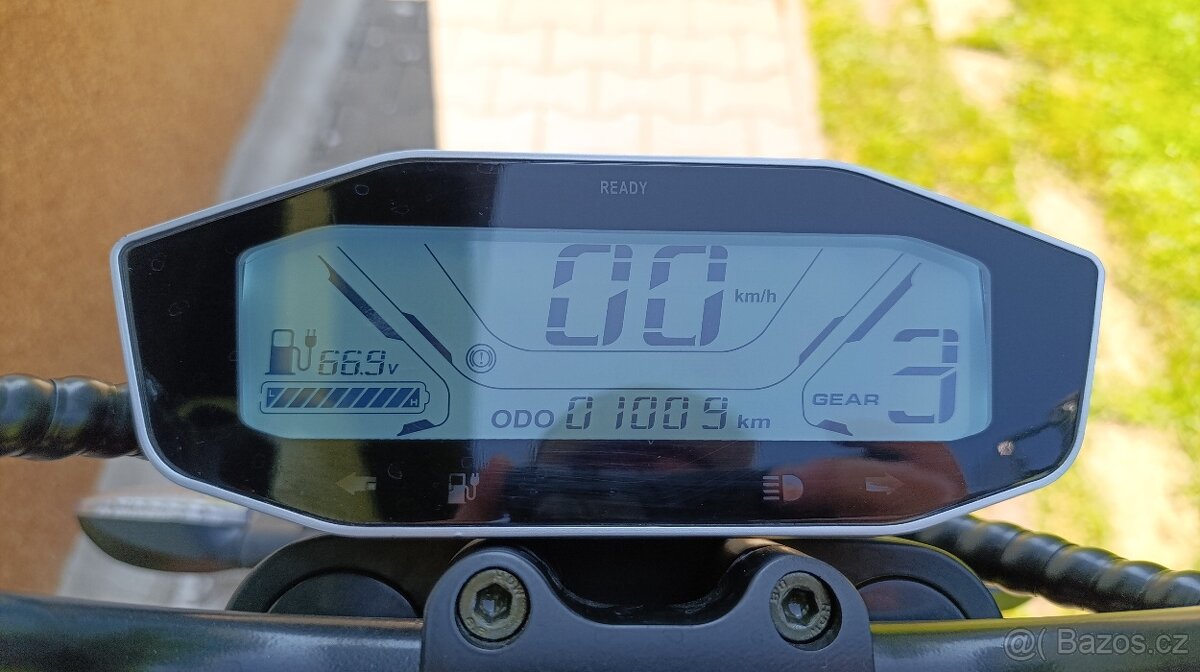 Prodám elektroskútr chopper s výraznou slevou skoro nejetý - 4