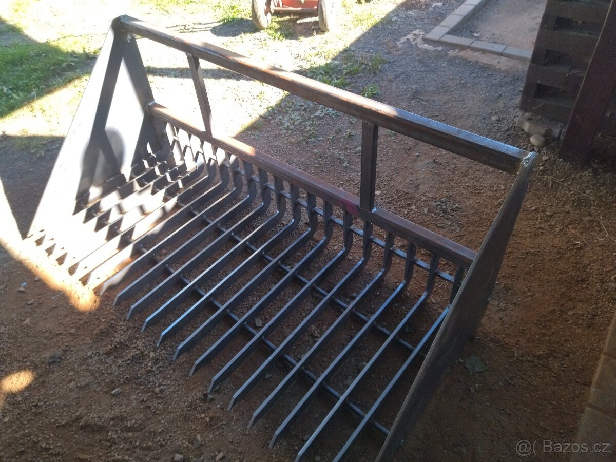 Prosívací,třídící lžíce na nakladač - 4