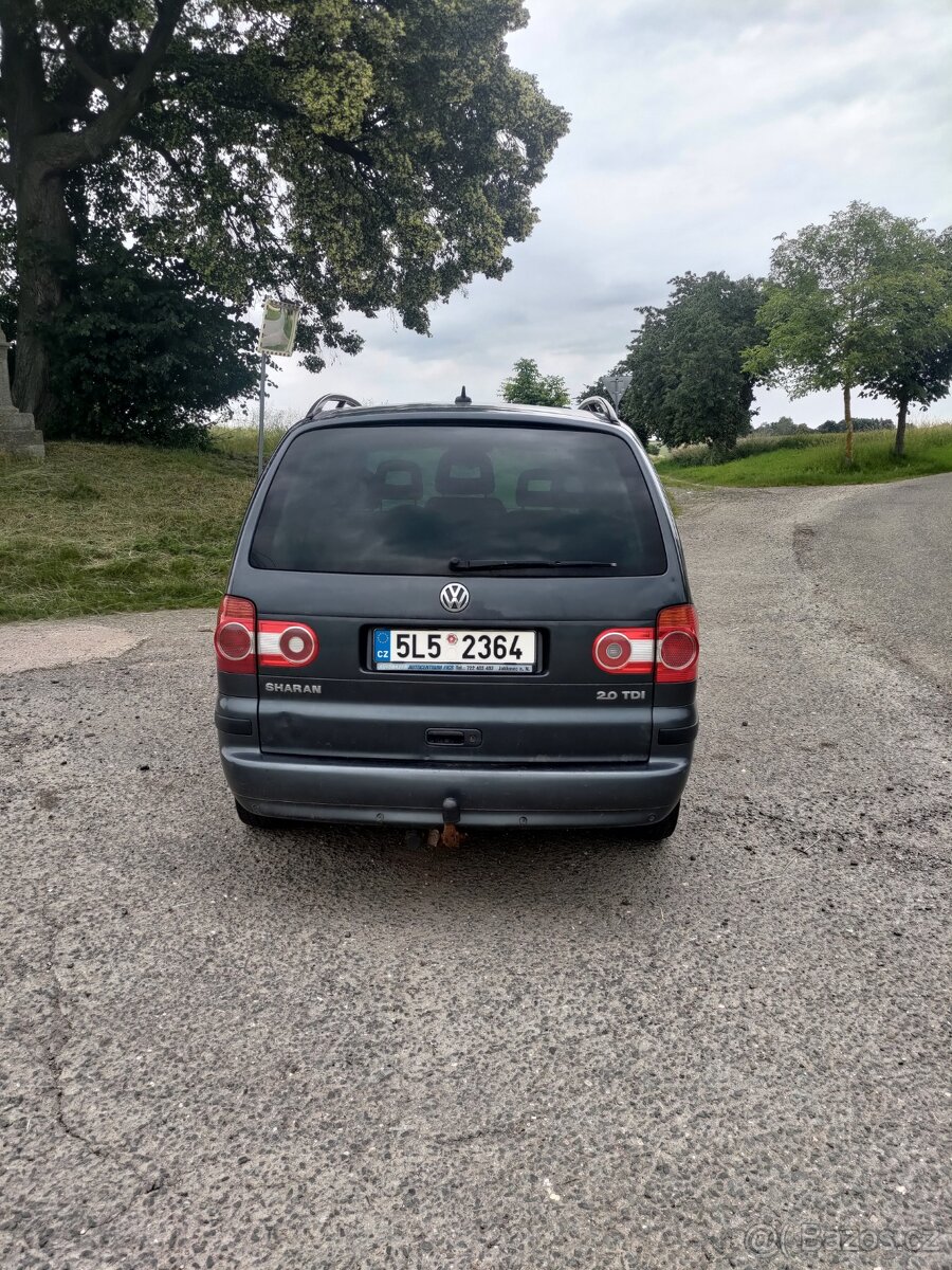 Volkswagen Sharan 2.0 TDi 103 kW - 4