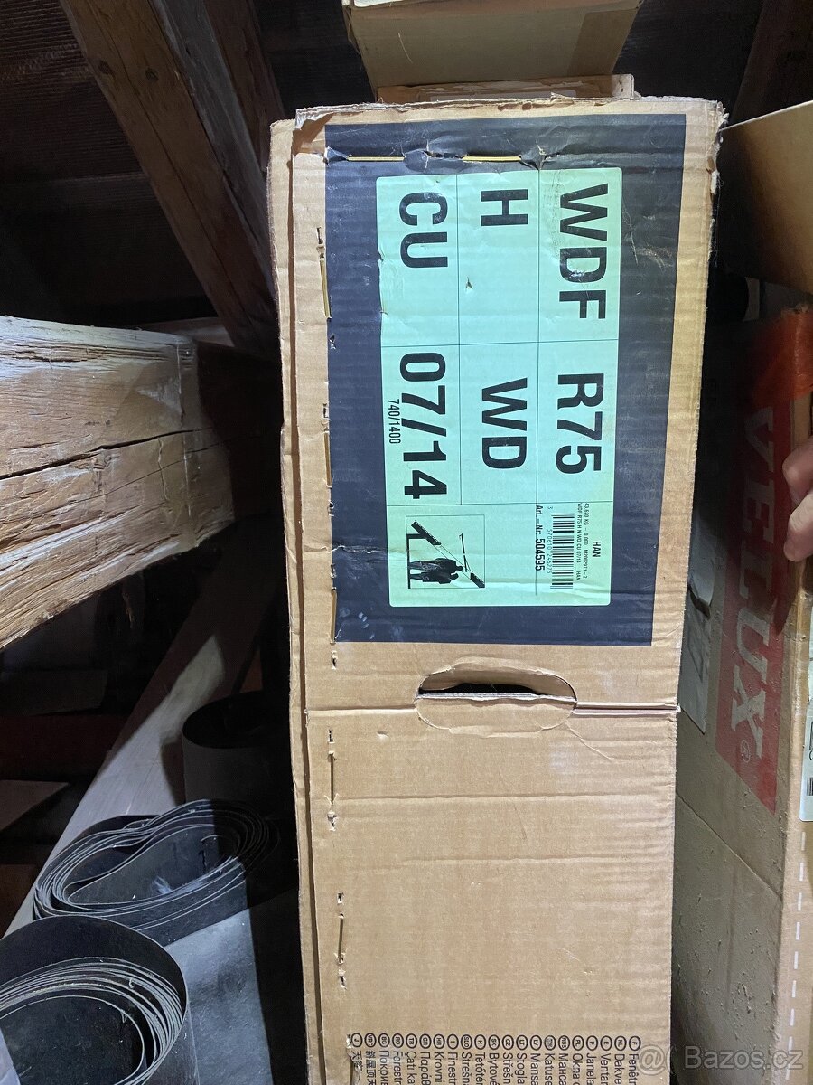 Střešní okno ROTO WDF R75 - 4