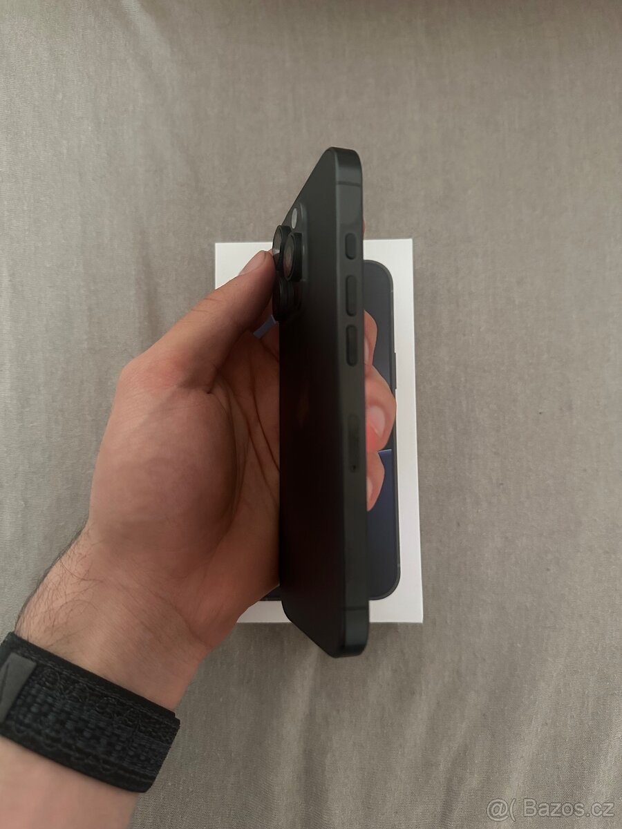 iPhone 16 Pro 1Tb Black Titanium - 4