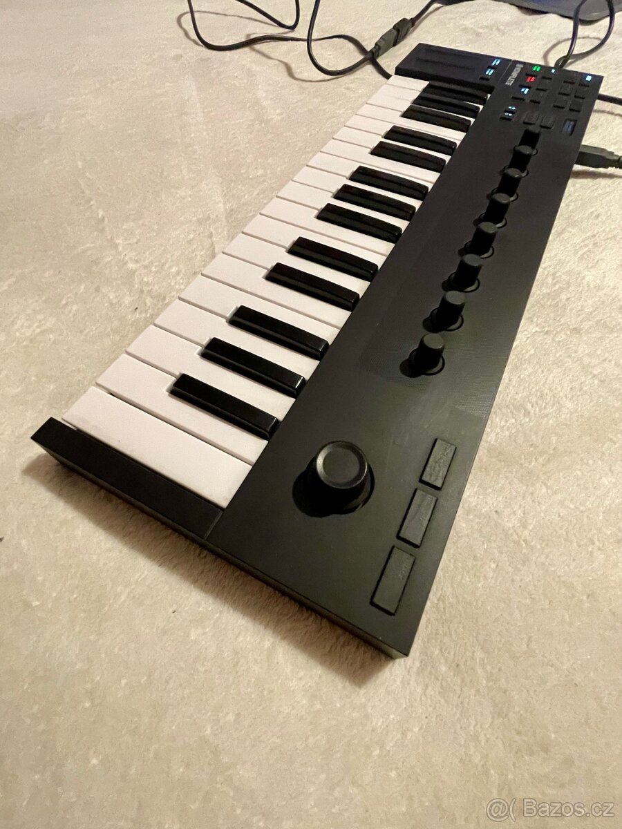 MIDI klávesnice Native Instruments Komplete Kontrol M32 - 4